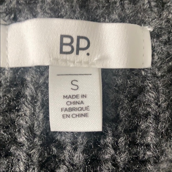 B.P. Grey Crew Neck Sweater - Picture 3 of 4